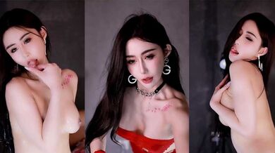 绝美裸舞主播 桃一 双视角新作 露巨乳掰穴 玩假屌自慰 翘臀写满骚语 白浆淫液涂摸全身！